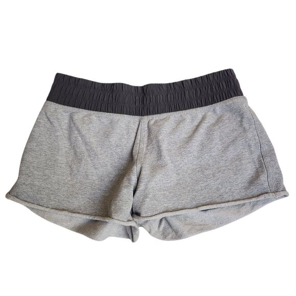 Lululemon‎ Womens Gray Shorty Shorts Wide Waistband Sz Sm - Picture 2 of 7